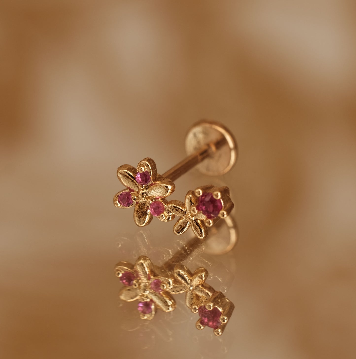 Boucle d'oreille à l'unité Vienna dorée