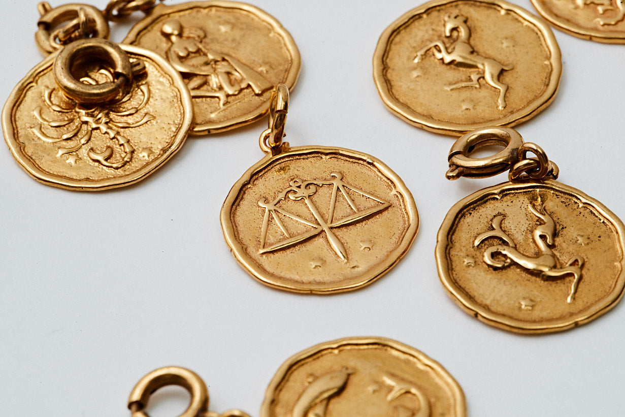 Pendentifs astrologies dorées