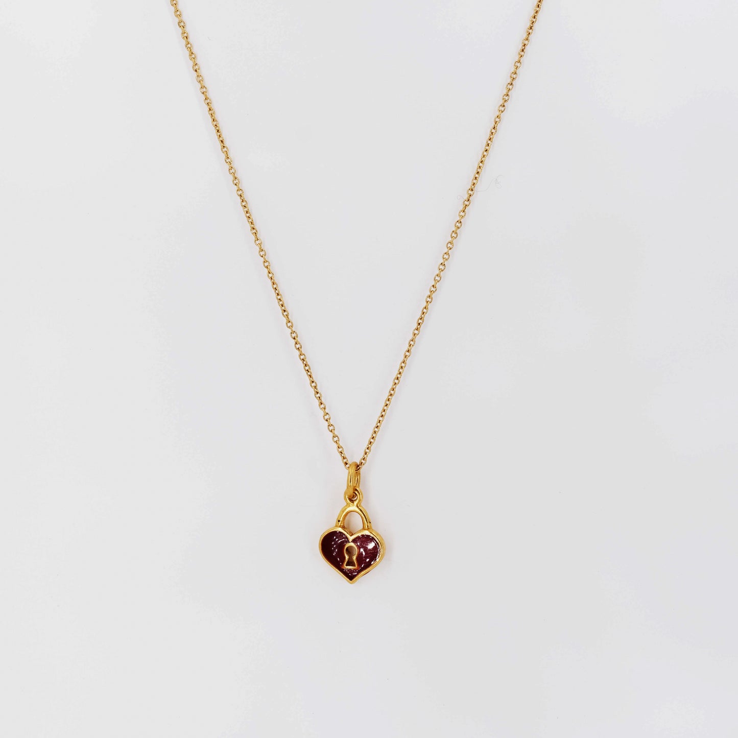 Red heart clips