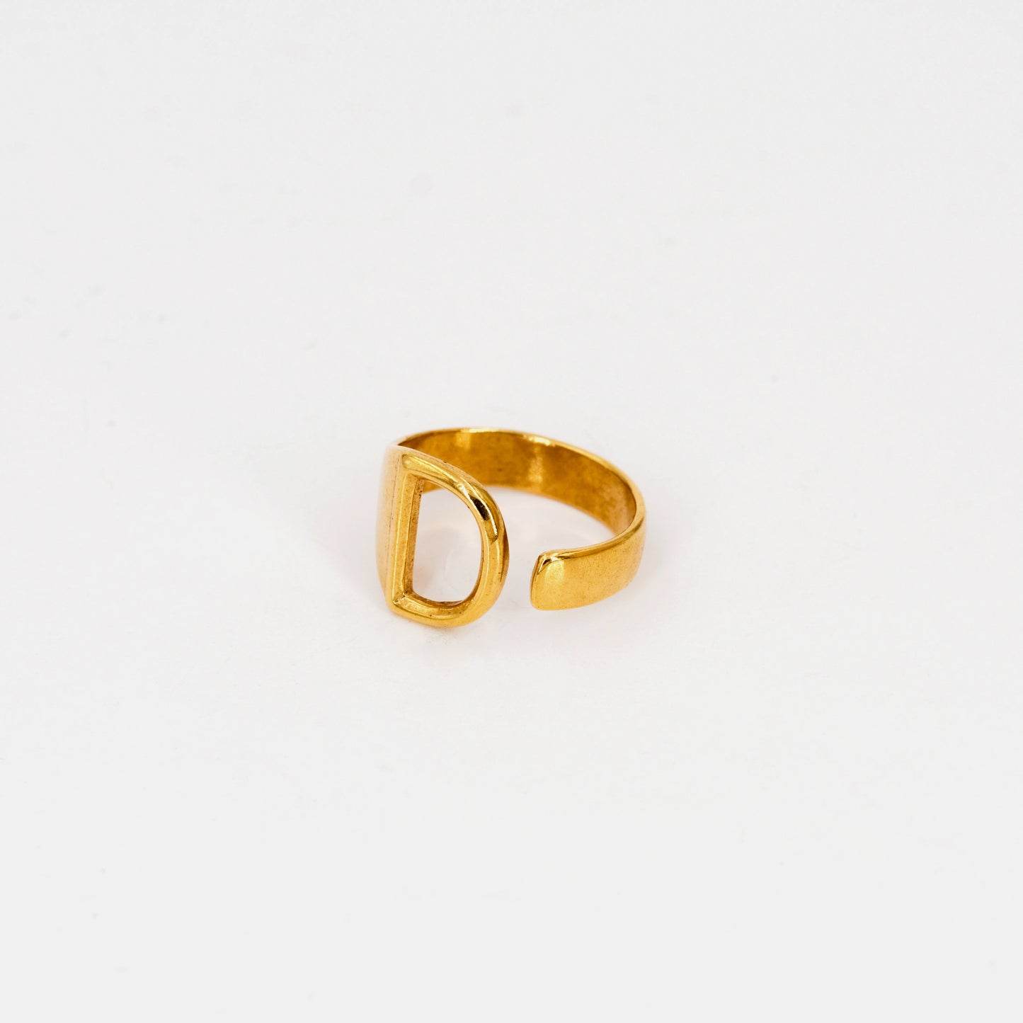"Character" adjustable ring