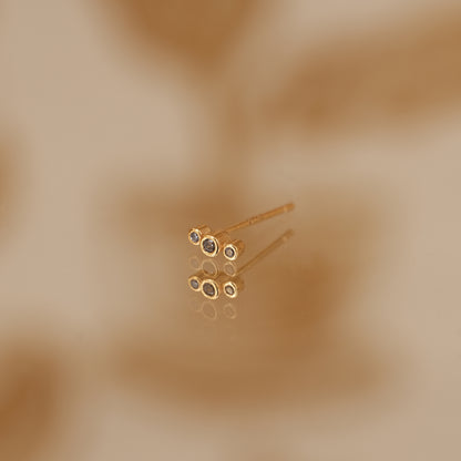 Boucle d'oreille à l'unité Justine dorée