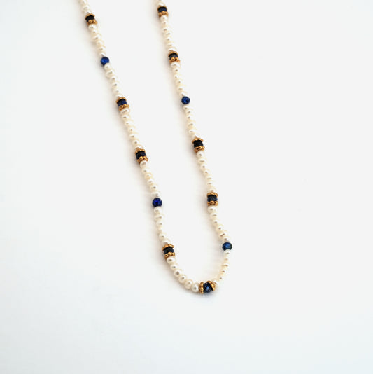 Collier Budji en perle d'eau douce bleu