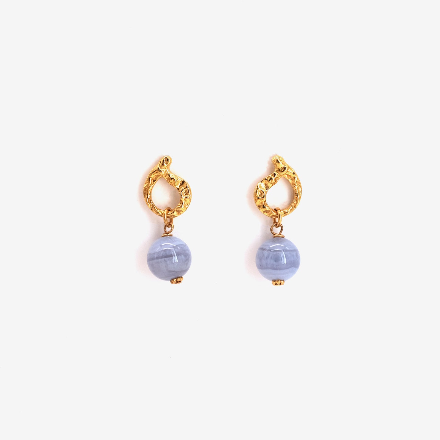 Boucles d'oreilles Calcédoine blue dorées