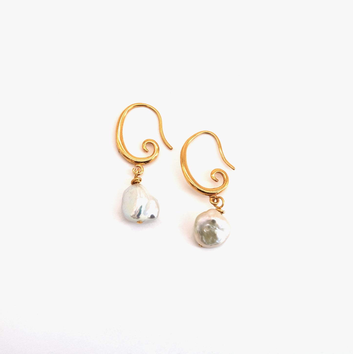 Boucles d'oreilles Ivoire dorées