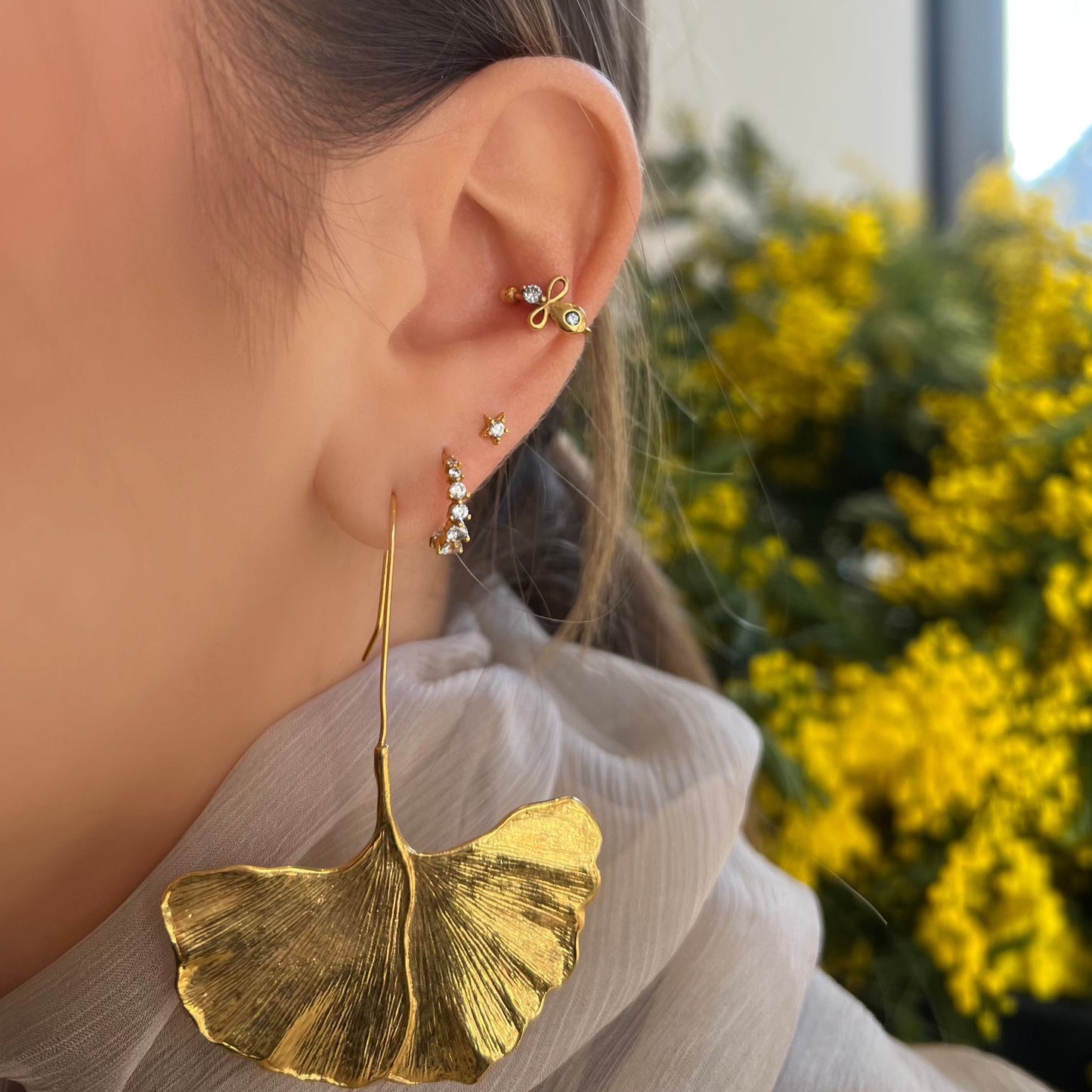 Boucle d'oreille à l'unité Estelle dorée