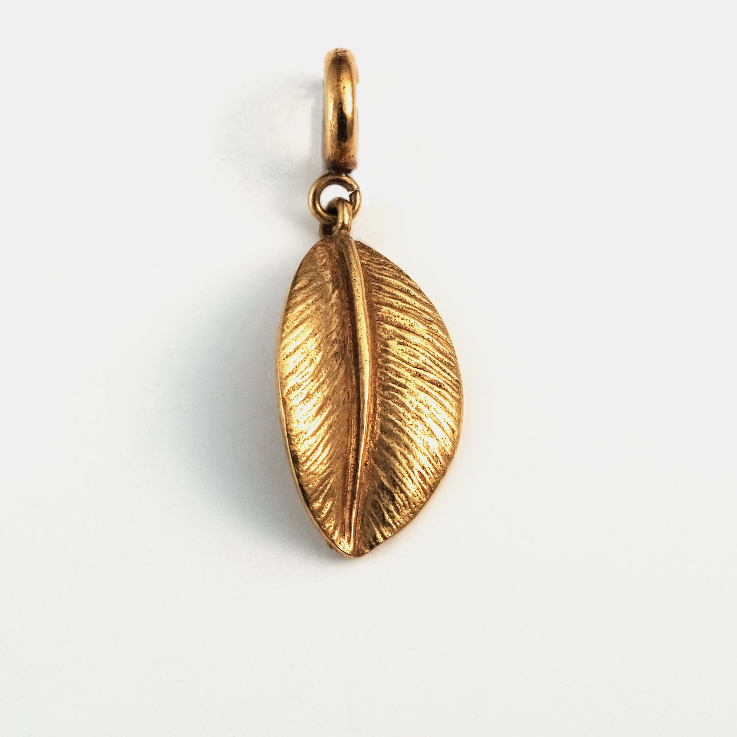 Leaf pendant