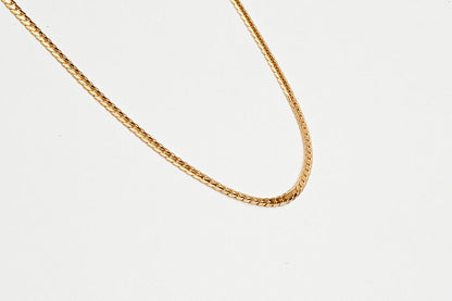 Chaîne plate Crystelle dorée