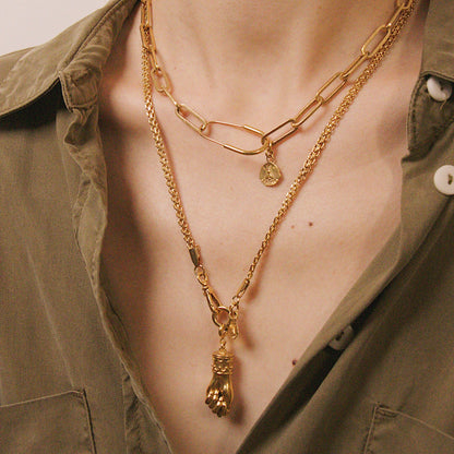 Christie hand necklace