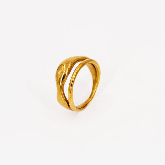 Amber rings ring