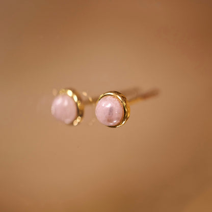 Boucle d'oreille à l'unité Pierre Rhodoniet dorée