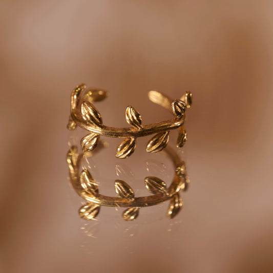 Earcuff-Mini gold leaf earrings
