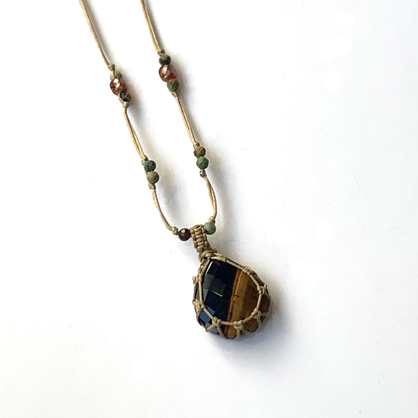 "Stone tear" necklace