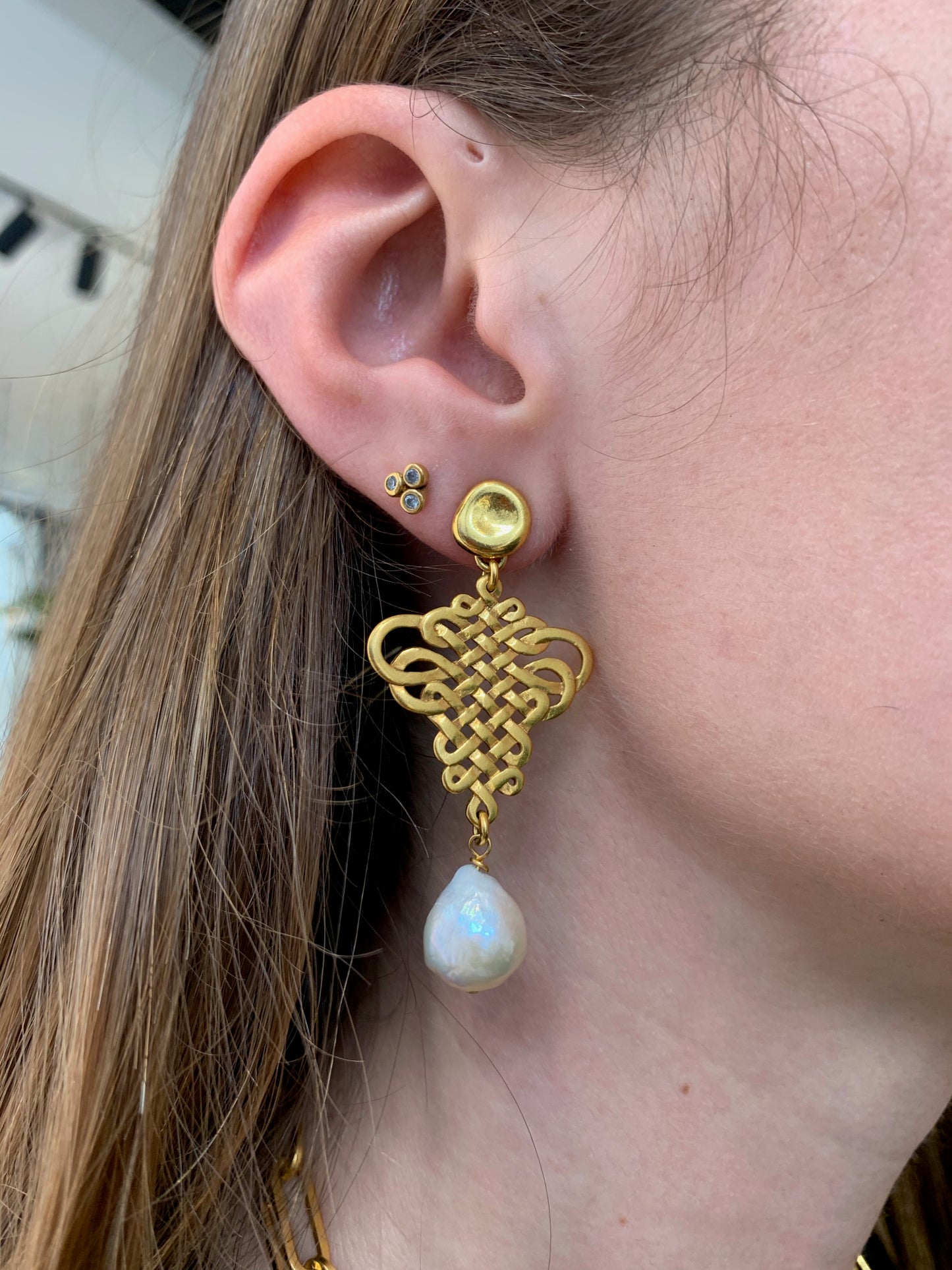 Gold Mystic earrings